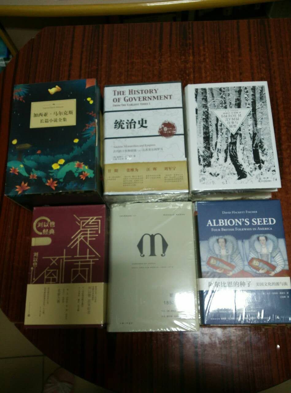 双十二活动买了很多本，今年的新书，过年好好读一下，物流给力，包装完好，好评(o^^o)