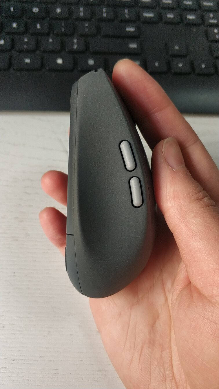 罗技(Logitech)M590鼠标无线蓝牙鼠标办公鼠标静音鼠标对称鼠标优联石墨黑带无线2.4G接收器