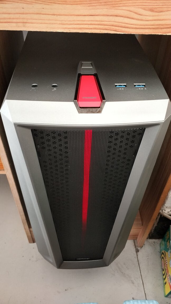 七彩虹黑鳍鲨(i5 10400/16gb/500gb/rtx2060)点评