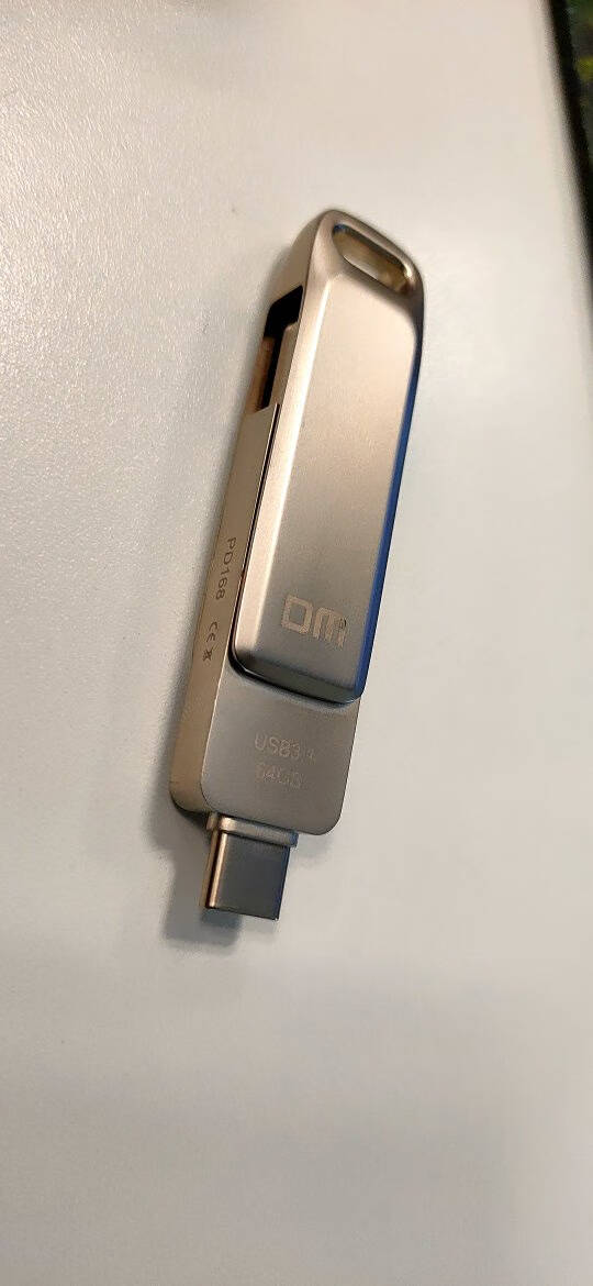 大迈(DM)64GBLightningUSB2.0type-c苹果U盘三合一经典版APD005黑色兼容苹果安卓手机电脑