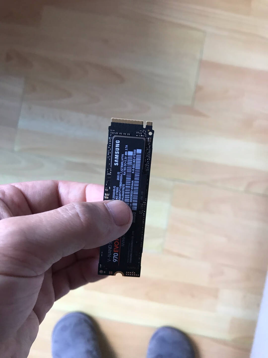 三星(SAMSUNG)500GBSSD固态硬盘M.2接口(NVMe协议)970EVOPlus(MZ-V7S500B)