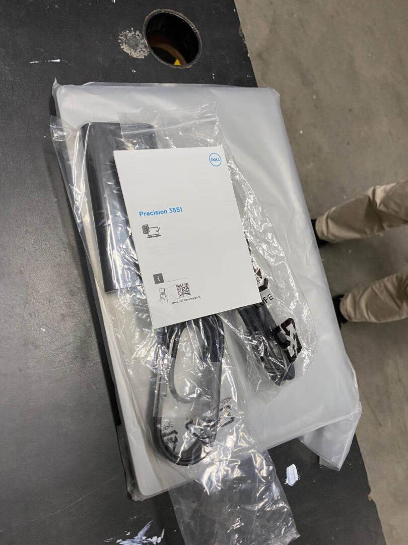 戴尔(DELL)Precision355115.6英寸设计本移动图形工作站笔记本I7-10750H/8G/256G固态+1T/P6204G/W10H