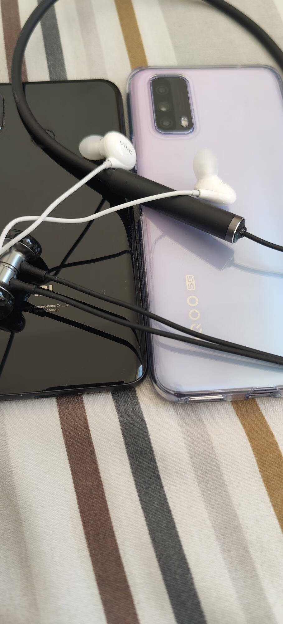 vivoiQOOZ1x水漾白6GB+128GB骁龙765G120Hz竞速屏5000mAh超大电池双模5G全网通手机iqooz1x