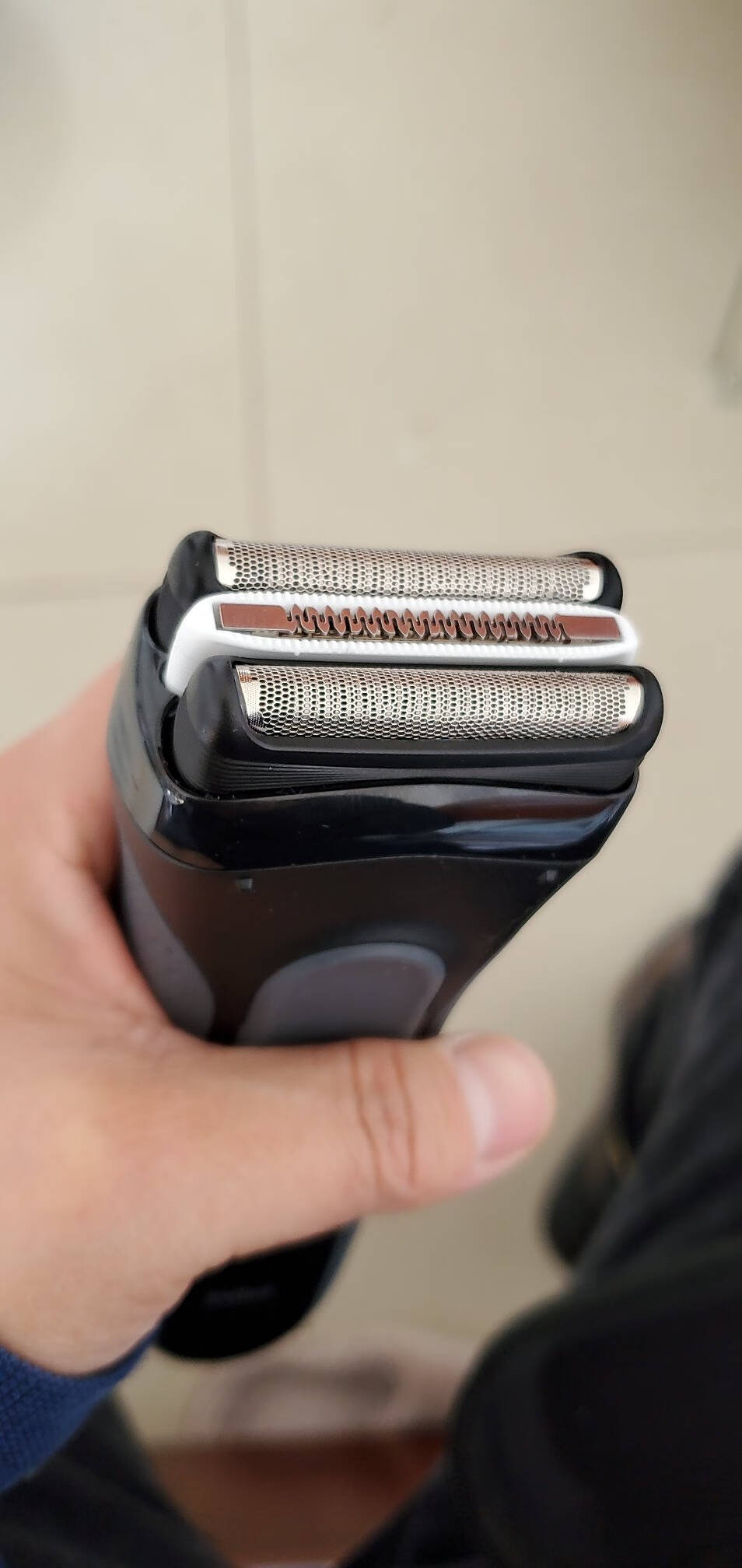京品家电博朗(BRAUN)电动剃须刀全身水洗往复式刮胡刀德国进口三刀头3系3000s温和剃净