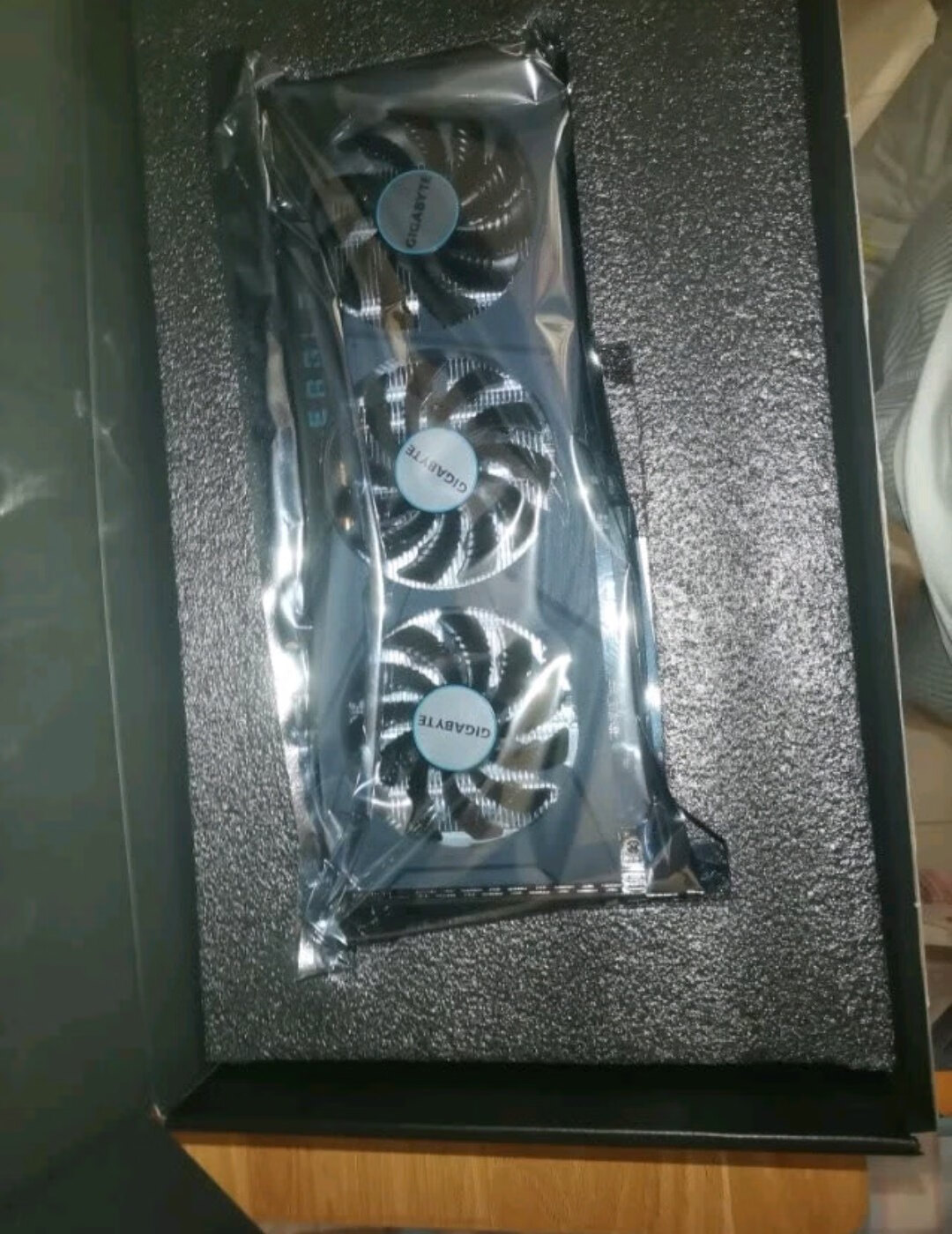 技嘉radeon rx 6600 xt eagle 猎鹰-质量好吗?到底哪个好?