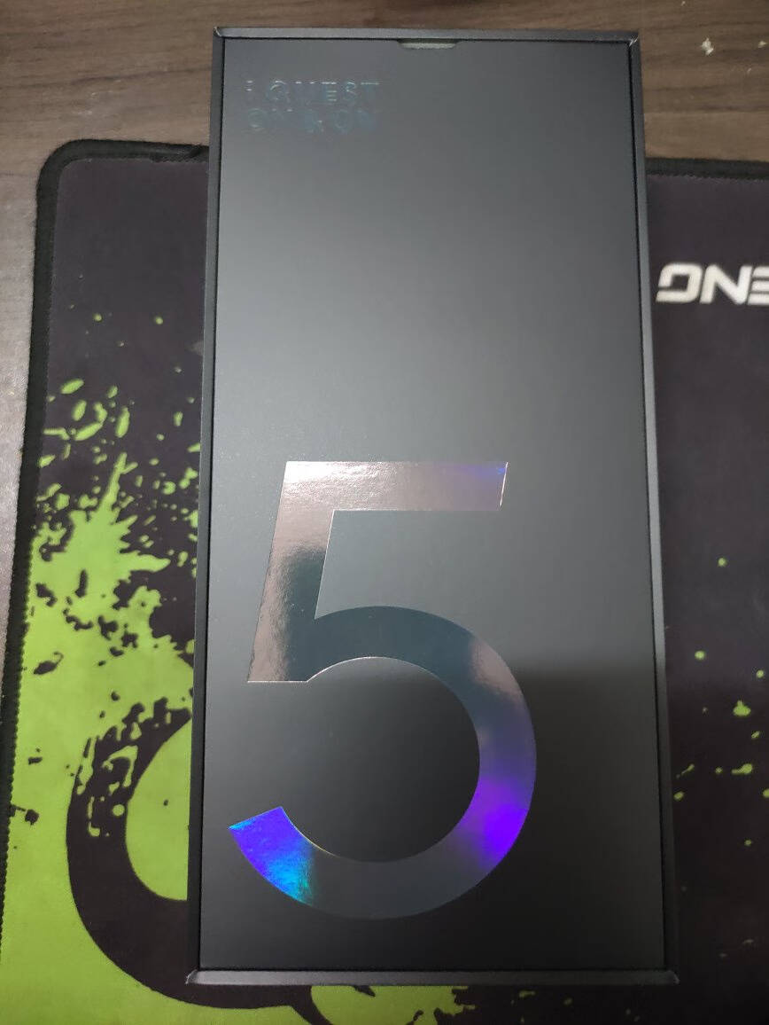 vivoiQOO5皓影8GB+128GB120Hz柔性屏骁龙865KPL专业电竞游戏手机双模5G全网通手机vivoiqoo5
