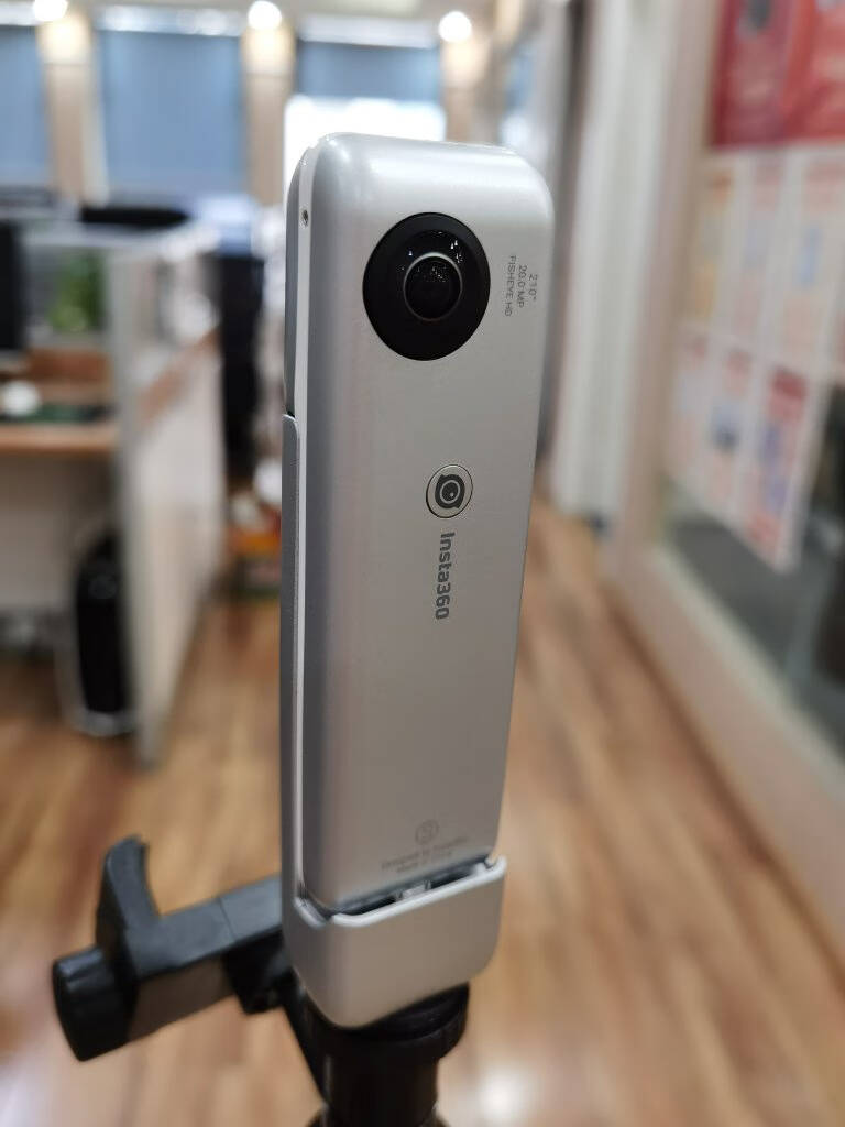 Insta360全景看房相机360VR看房高清临感720度专业支持安居客移动经纪人NanoS银房产专用套餐(8G卡+看房三脚架)
