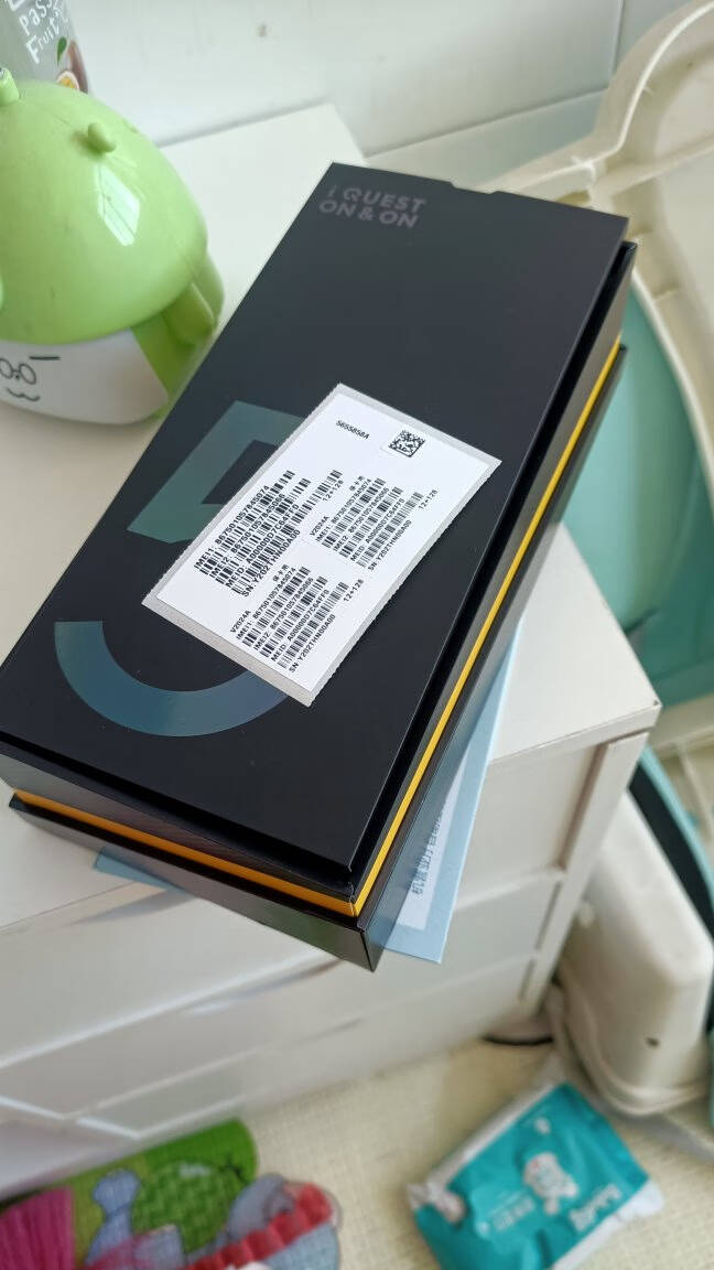 vivoiQOO5皓影8GB+128GB120Hz柔性屏骁龙865KPL专业电竞游戏手机双模5G全网通手机vivoiqoo5