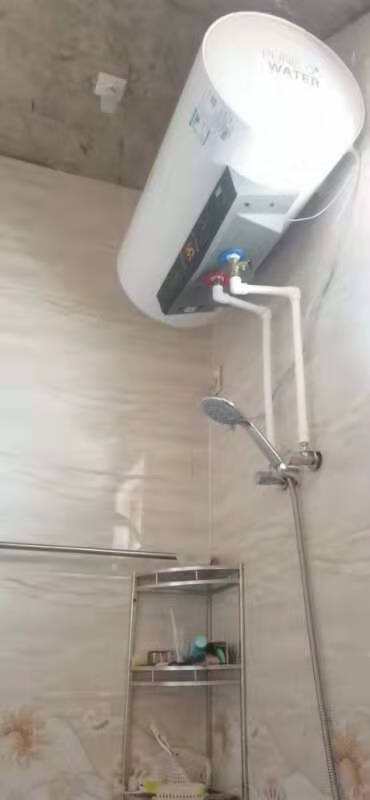 美的(Midea)2100W电热水器80升80%热水输出率漏电报警升级加长防电墙整机8年包修F80-21WA1