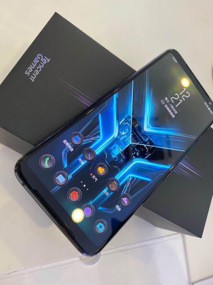 rog游戏手机3精英版让手机游戏用起来更顺手