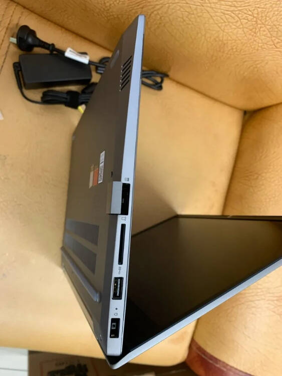 联想ThinkBook152021款酷睿版英特尔酷睿i715.6英寸轻薄笔记本(i7-1165G716G512GMX450独显高色域)