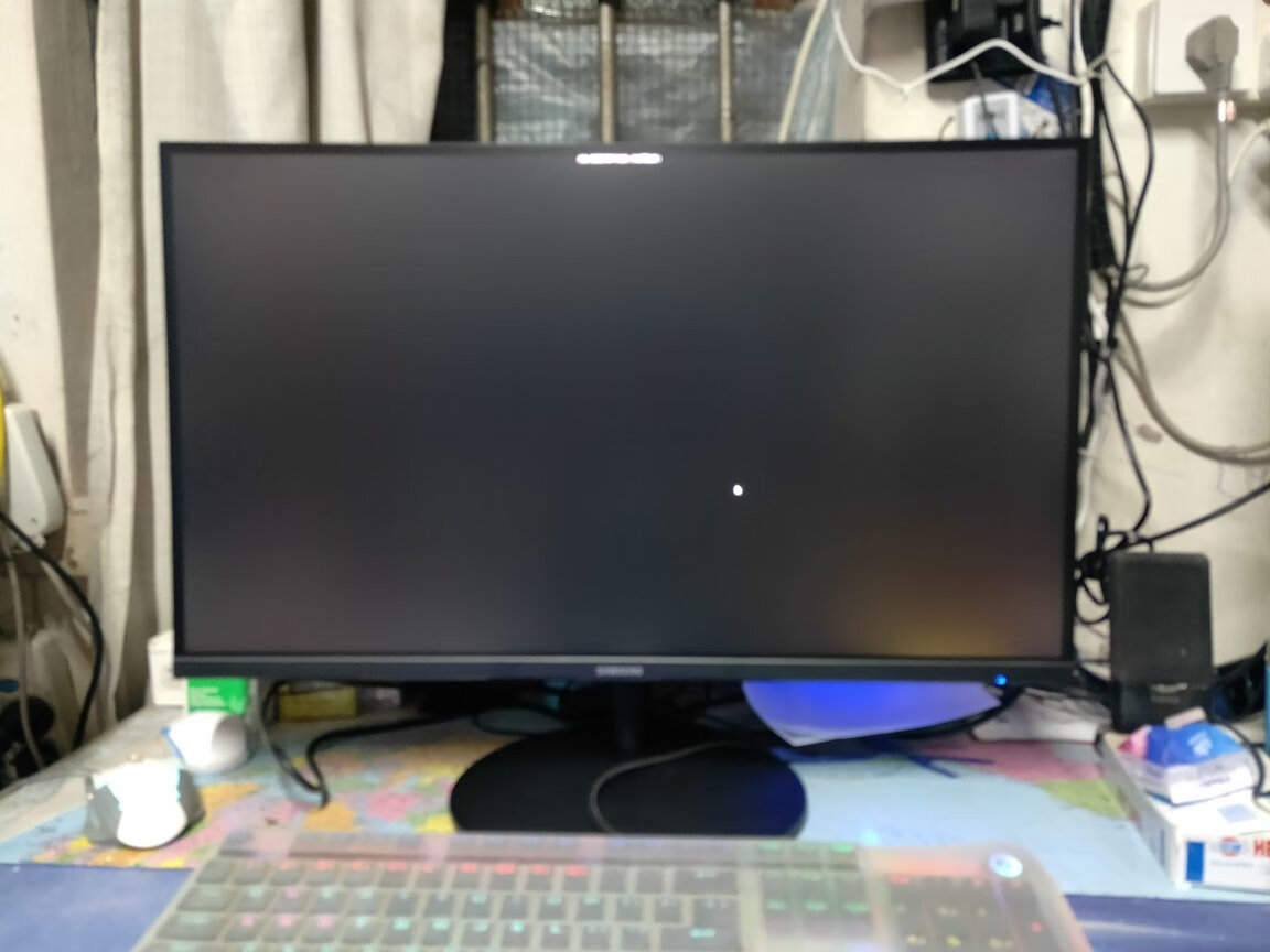 三星27英寸2K显示器，多角度旋转升降底座