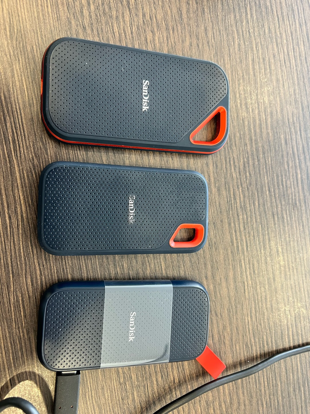 闪迪e30极速移动版点评