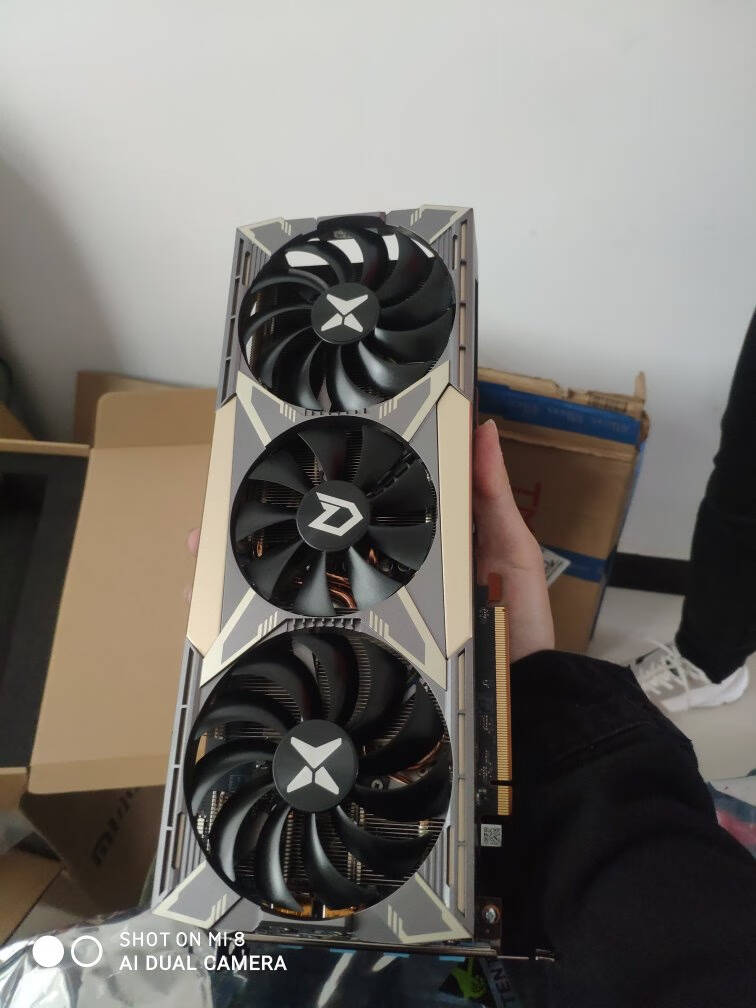 迪兰(Dataland)RX5600XT6GX战神1615-1750MHz/14Gbps6GB/192-bitGDDR6DX12VR游戏显卡