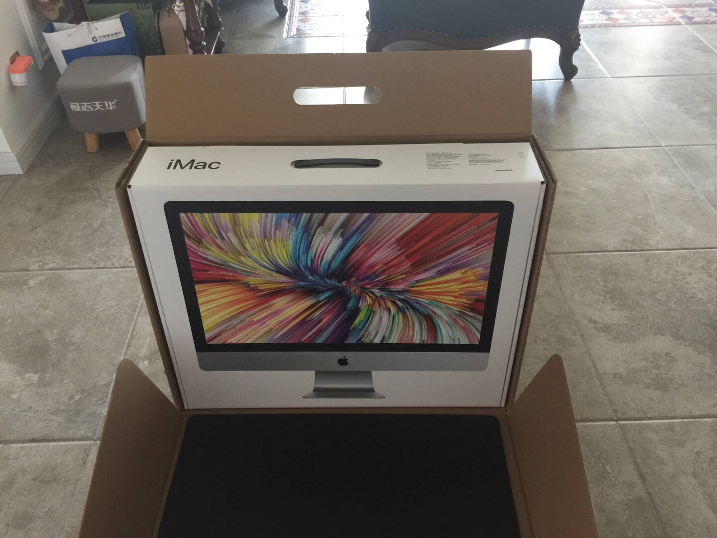 AppleiMac【硬盘更新】21.5英寸4K3.0GHz六核八代i58G/256G/RP560X一体式电脑主机MHK33CH/A