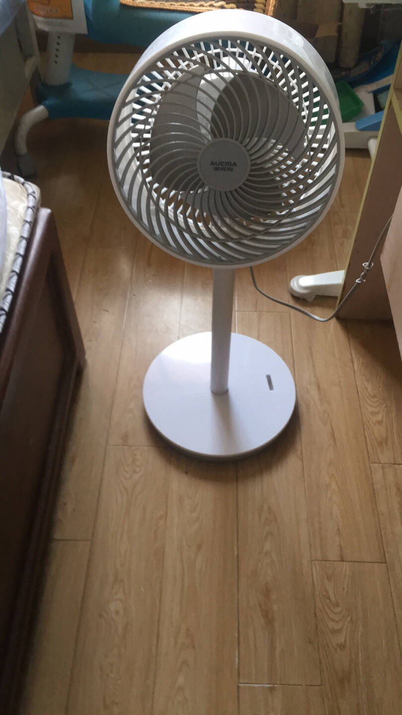 澳柯玛(AUCMA)俯仰90°空气循环扇/电风扇家用小风扇立柱式电扇静音落地扇KYT-18PA026