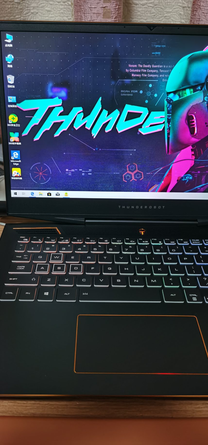 雷神911 pro追光者3代(i7 10750h/16gb/1tb/rtx2070)点评