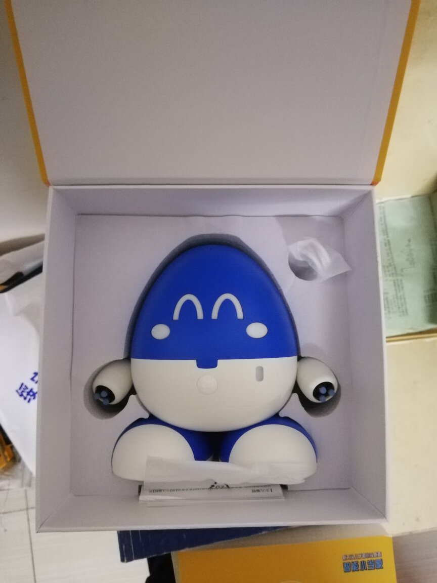 科大讯飞阿尔法蛋机器人点评