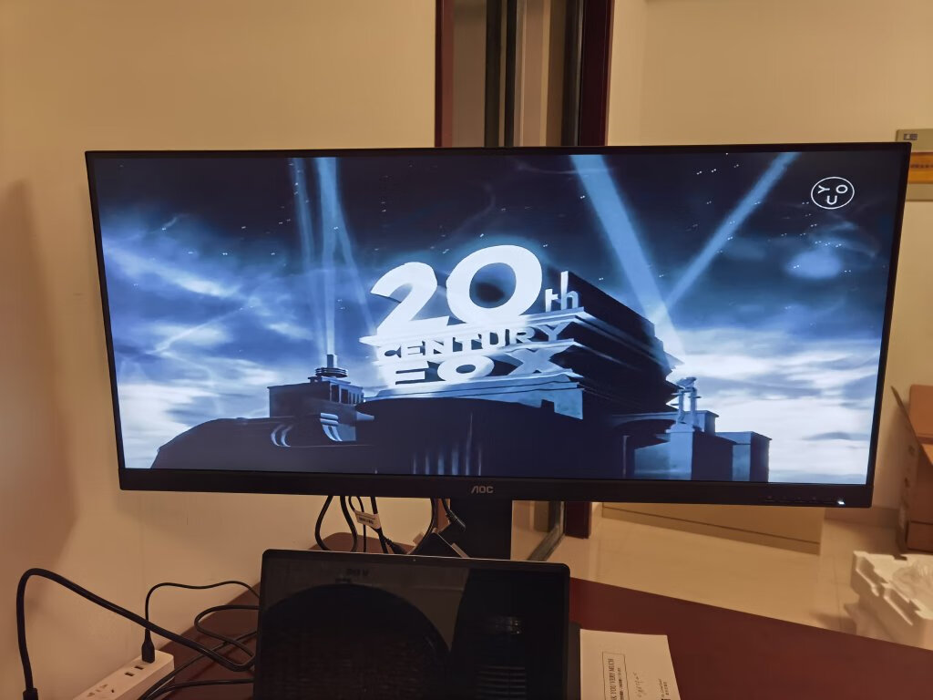 aoc高色域219带鱼屏显示器满屏看电影体验太好了券后2369元