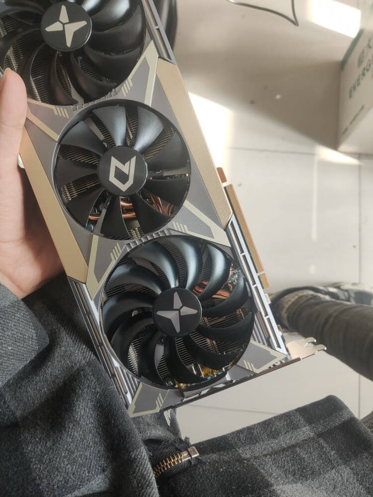 迪兰(Dataland)RX5600XT6GX战神1615-1750MHz/14Gbps6GB/192-bitGDDR6DX12VR游戏显卡