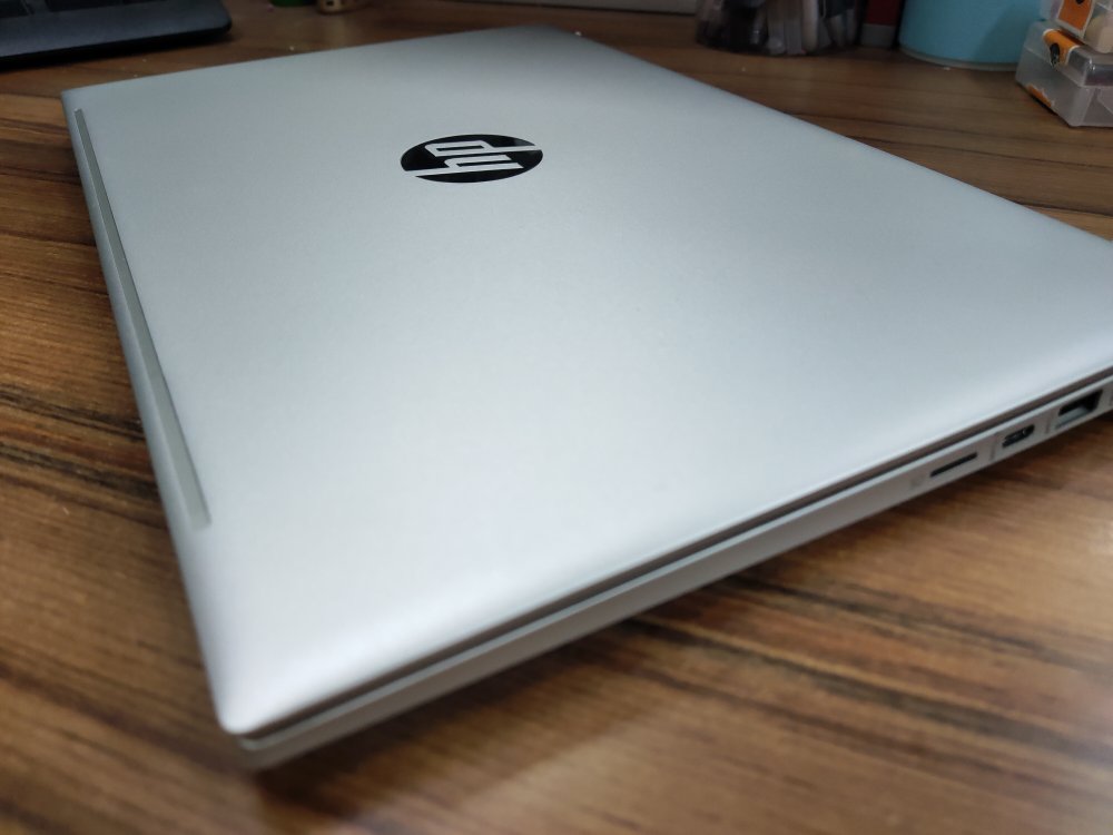 惠普11代酷睿高色域轻薄本时尚全面屏款