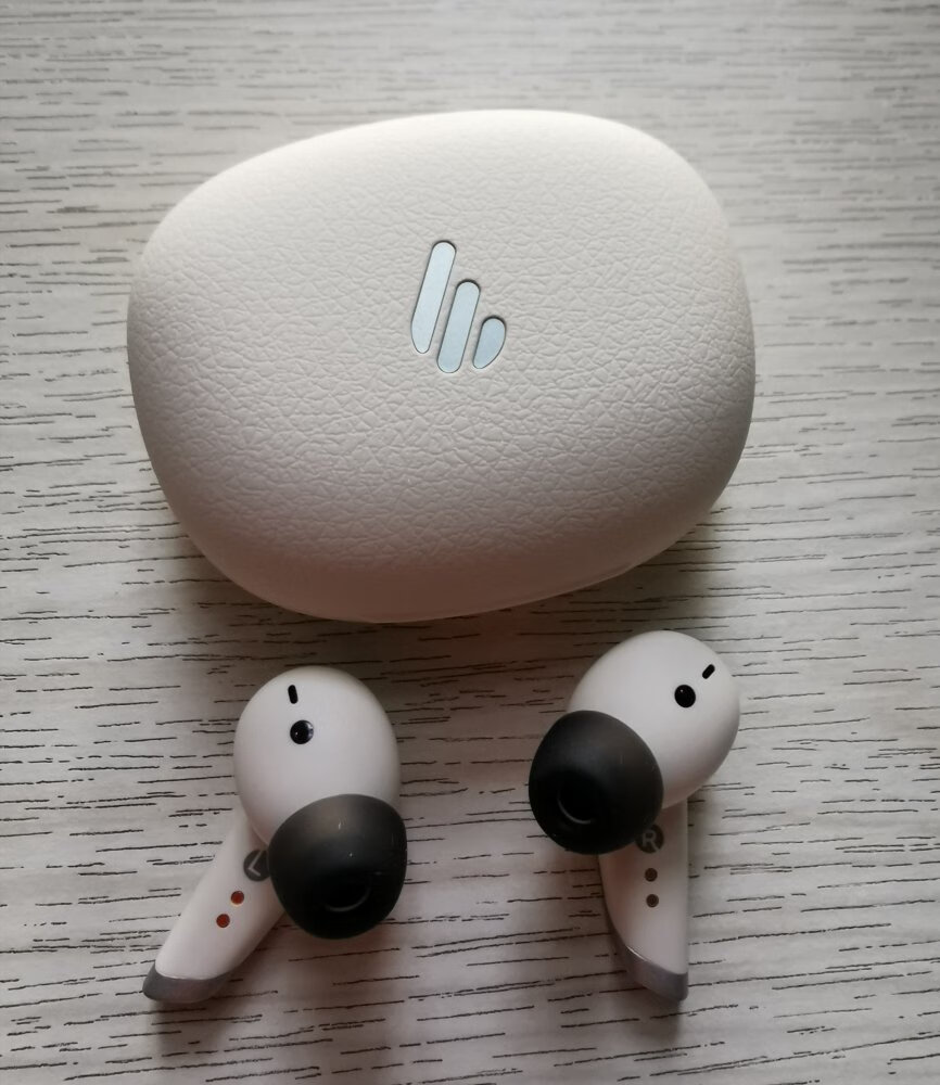 送女朋友时尚礼物什么好漫步者twsnb2真无线降噪蓝牙耳机