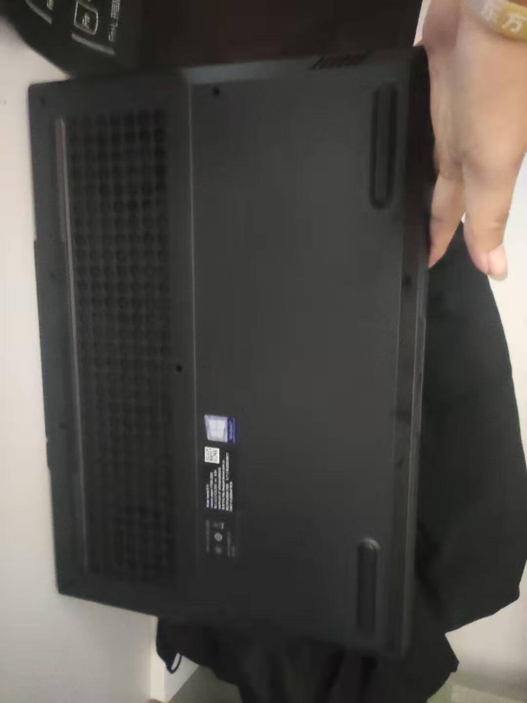 联想(Lenovo)拯救者Y7000P15.6英寸游戏笔记本电脑(i7-10875H16G512GSSDRTX2060144Hz100%sRGB)冰魄白