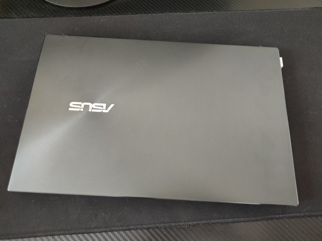 华硕灵耀14锐龙版轻薄本12kg轻巧高颜值款