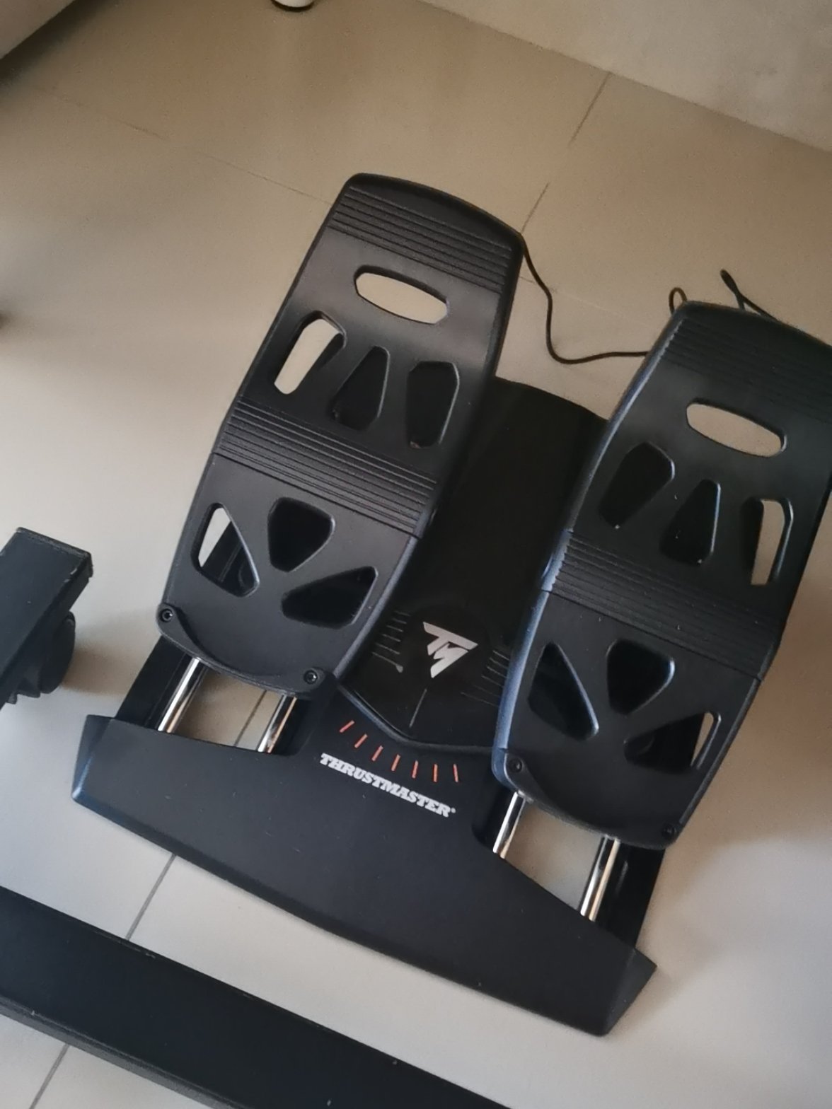 图马思特tfrp飞行方向舵踏板点评