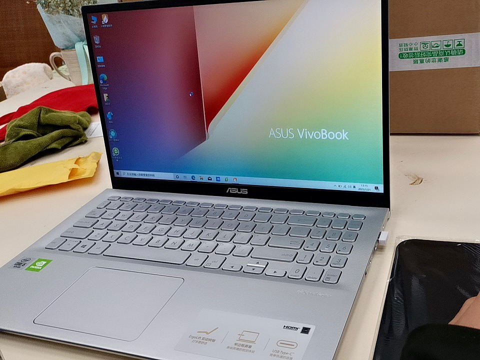 华硕VivoBook14X轻薄本，时尚商务办公用