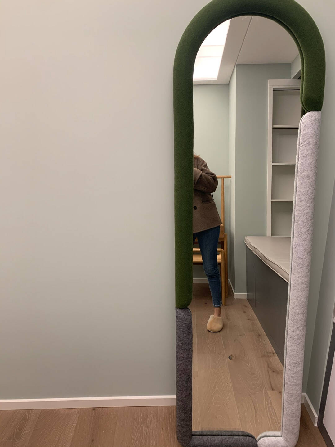 尖叫设计原创云影全身镜北欧现代简约落地穿衣镜家用软包外框卧室可移动试衣镜创意镜子浅肉桂(现货)