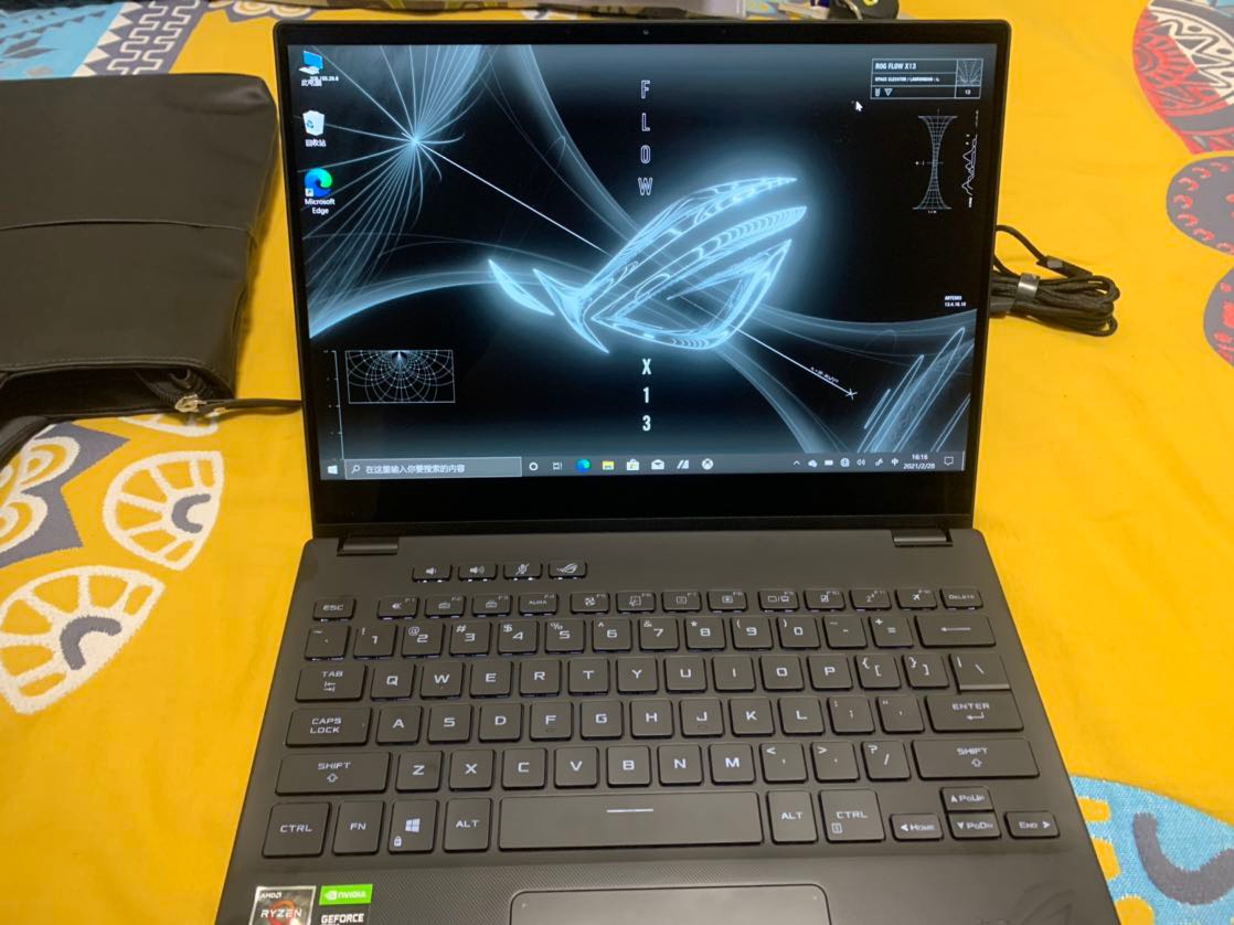 rog幻13高色域触控翻转笔电非常酷炫的数码礼物