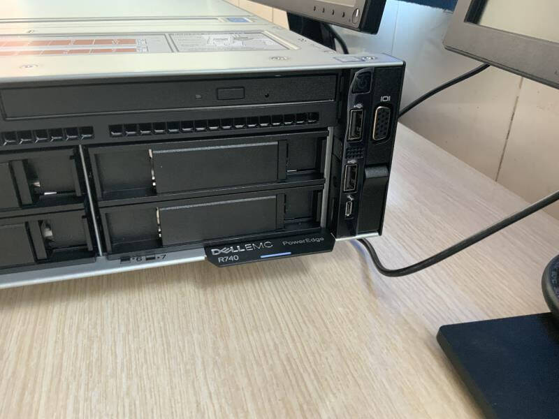 戴尔(DELL)R540/R740服务器主机2U机架式R740铜牌32046核6线程单电16G内存丨2TSAS丨H330