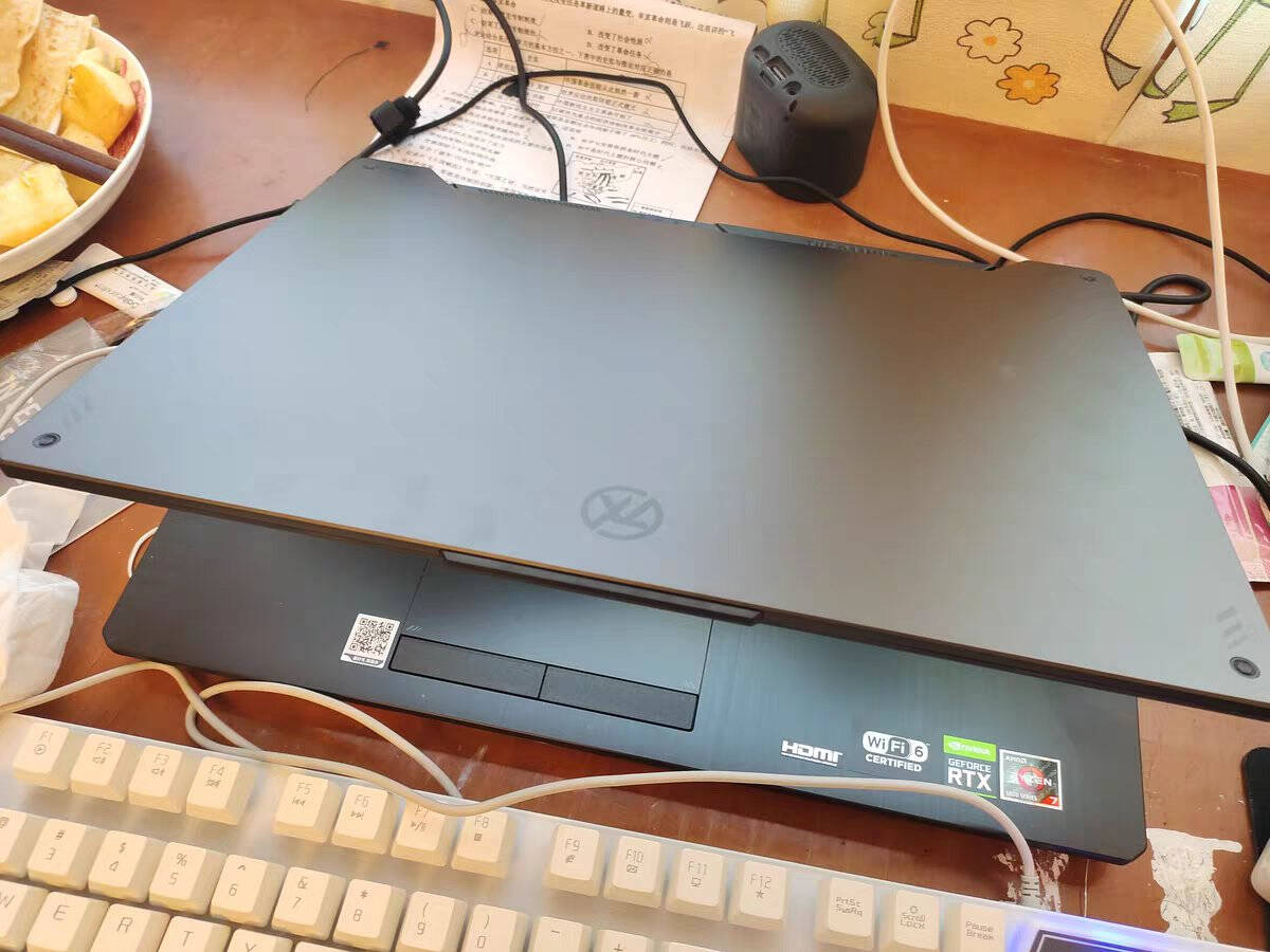 华硕(ASUS)天选215.6英寸游戏笔记本电脑(8核R9-5900HX16G512GRTX3060240Hz100%sRGB)日蚀灰
