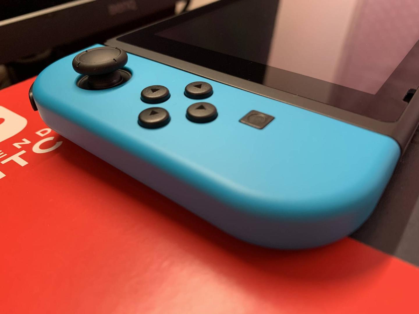 任天堂日版switch游戏机送男朋友生日礼物推荐