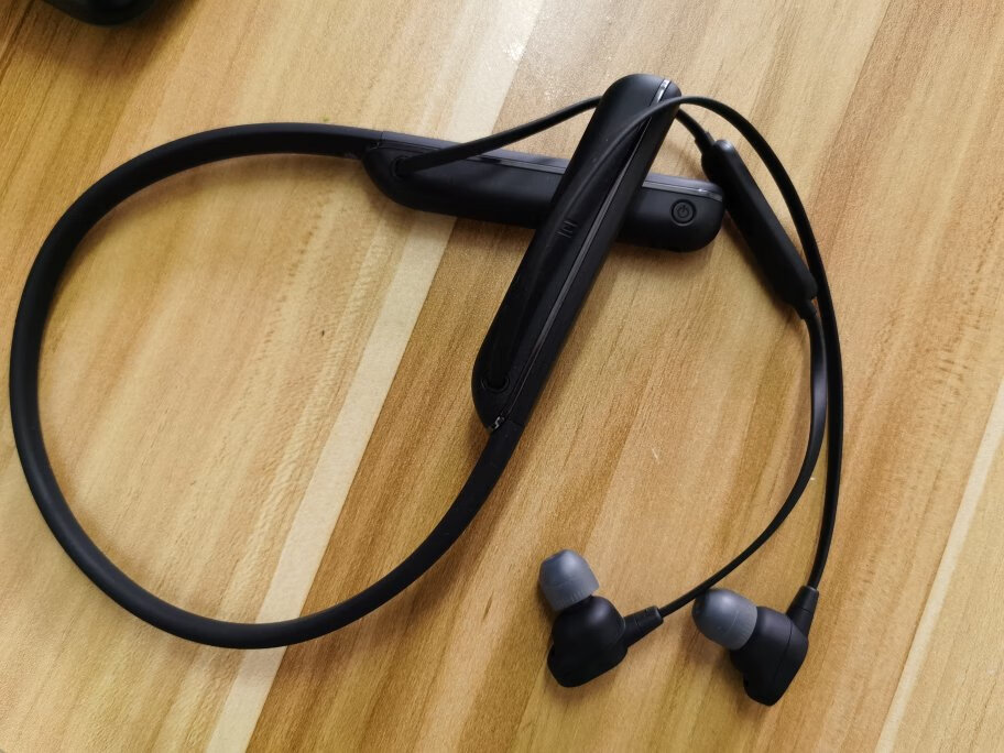 索尼颈挂式无线降噪蓝牙耳机送女朋友运动音乐礼物