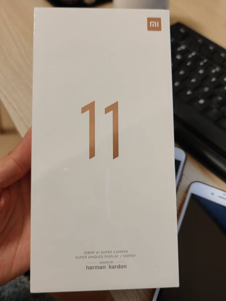 小米115G骁龙8882KAMOLED四曲面柔性屏1亿像素55W有线闪充50W无线闪充8GB+128GB蓝色游戏手机