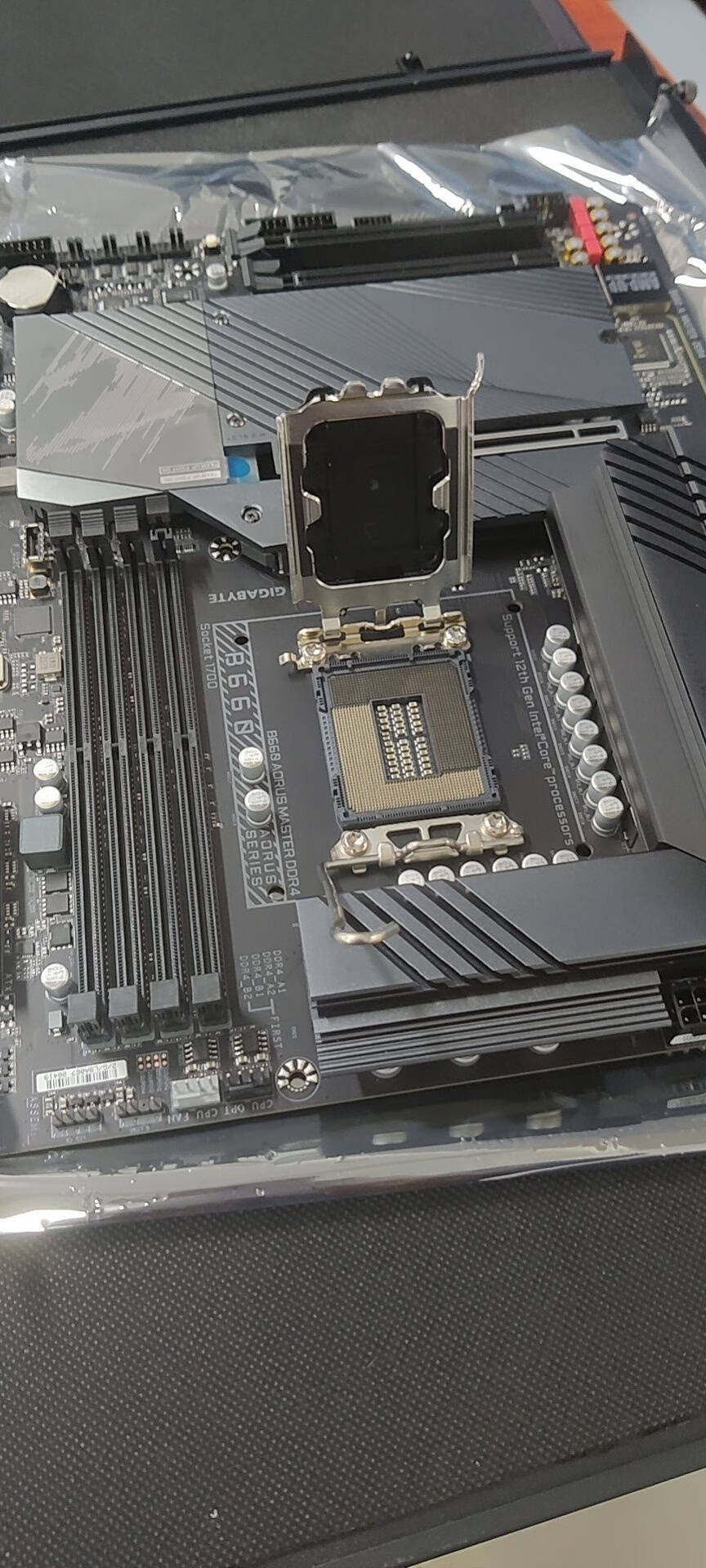 技嘉(GIGABYTE)小雕B660MAORUSELITEDDR4主板支持处理器12400F12600K12700KIntelB660LGA1700