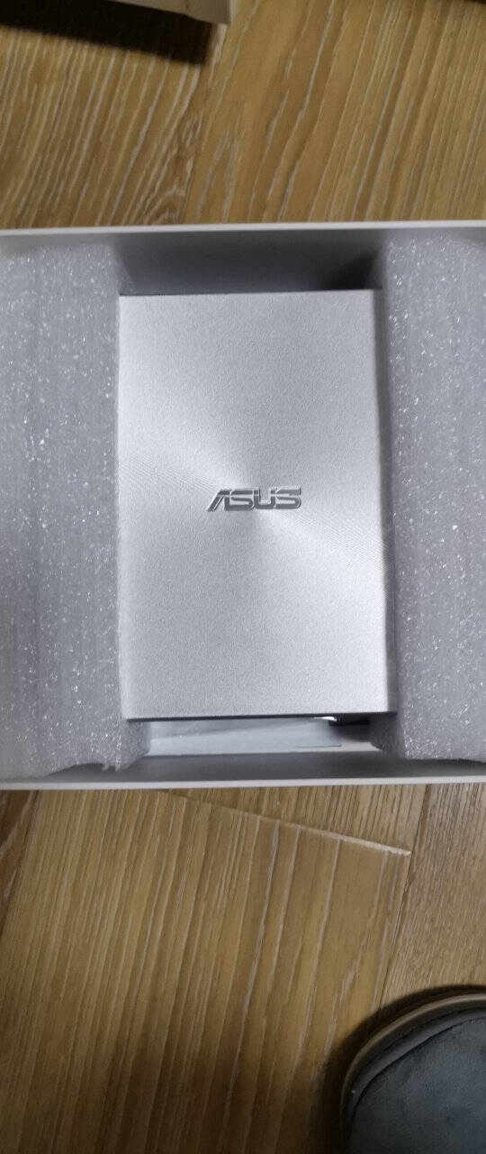 华硕(ASUS)8倍速外置DVD刻录机移动光驱支持USB/Type-C接口(兼容苹果系统/SDRW-08U9M-U)-银色