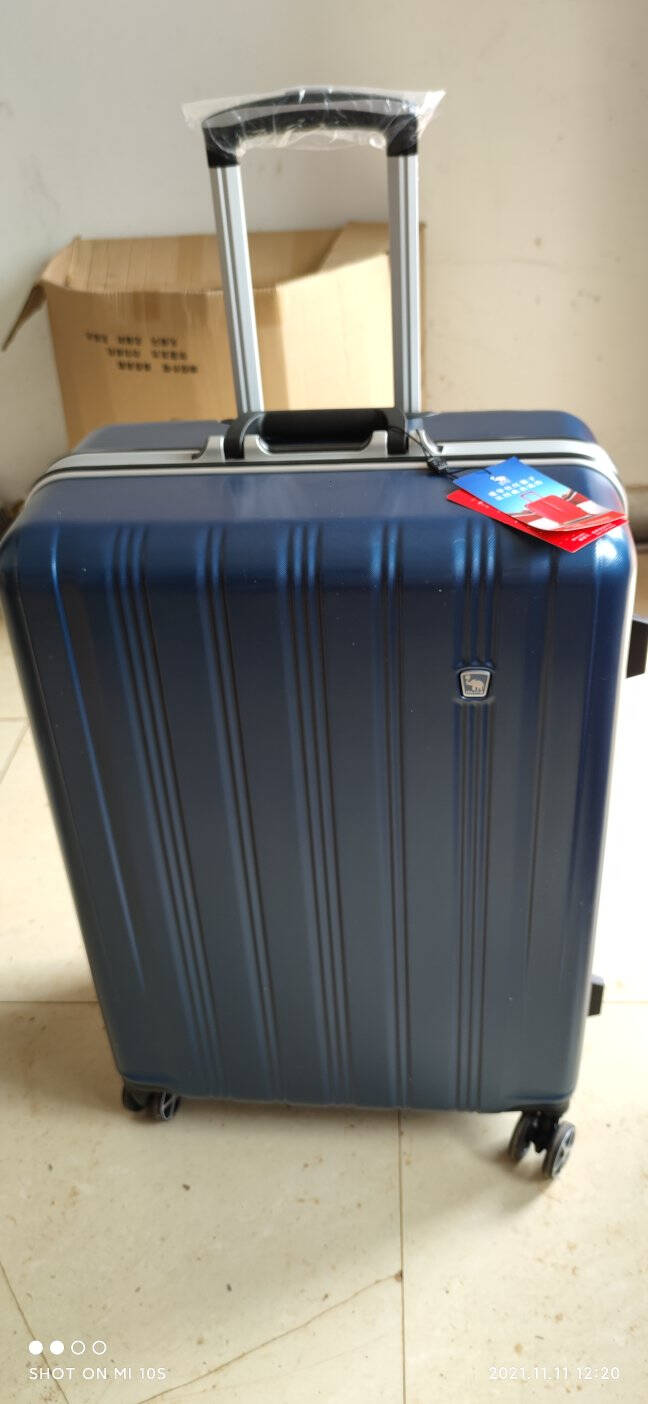 爱华仕（oiwas）铝框行李箱男士拉杆箱20英寸旅行箱小型女士登机箱万向轮学生密码箱6606蓝色24英寸