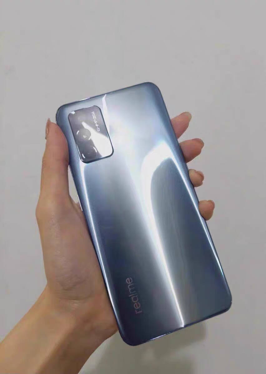 realme真我GT骁龙888120Hz屏幕65W闪充12GB+256GB曙光5g游戏手机