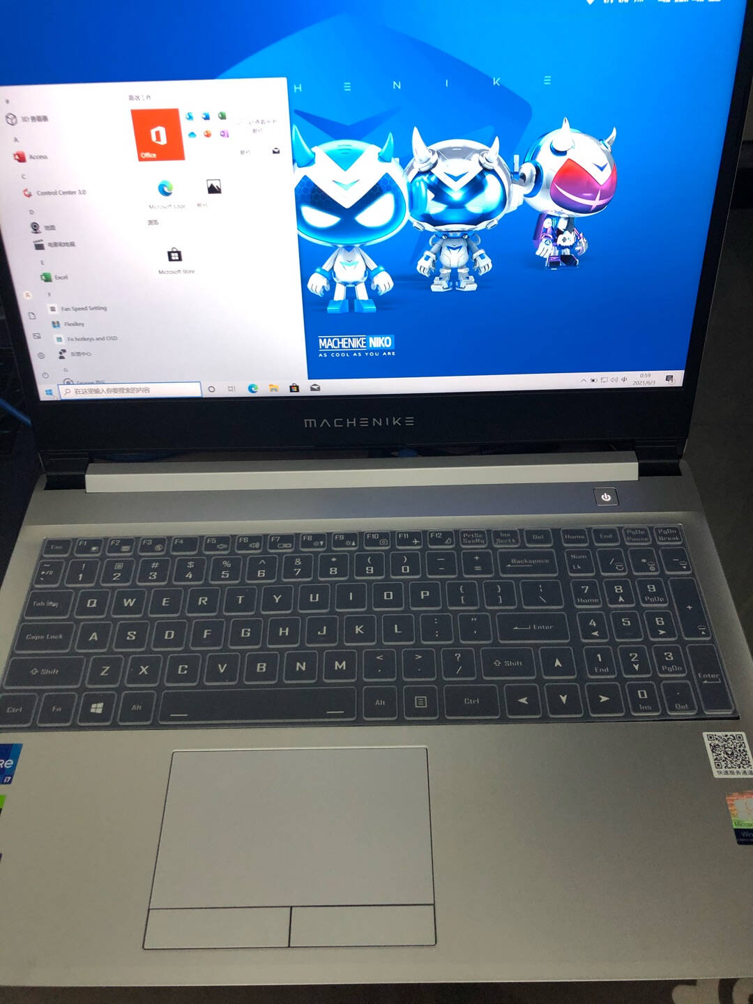 机械师T58-V144Hz全面屏游戏本11代i7-11800H八核RTX3050独显笔记本电脑加强版16G/512GPCIE高速固态