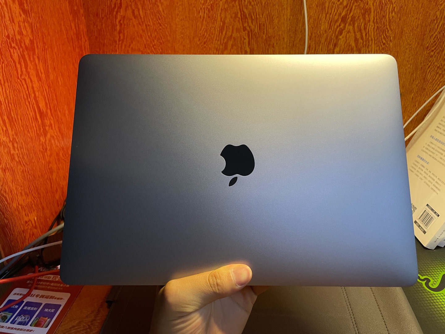 3.3英寸MacBook