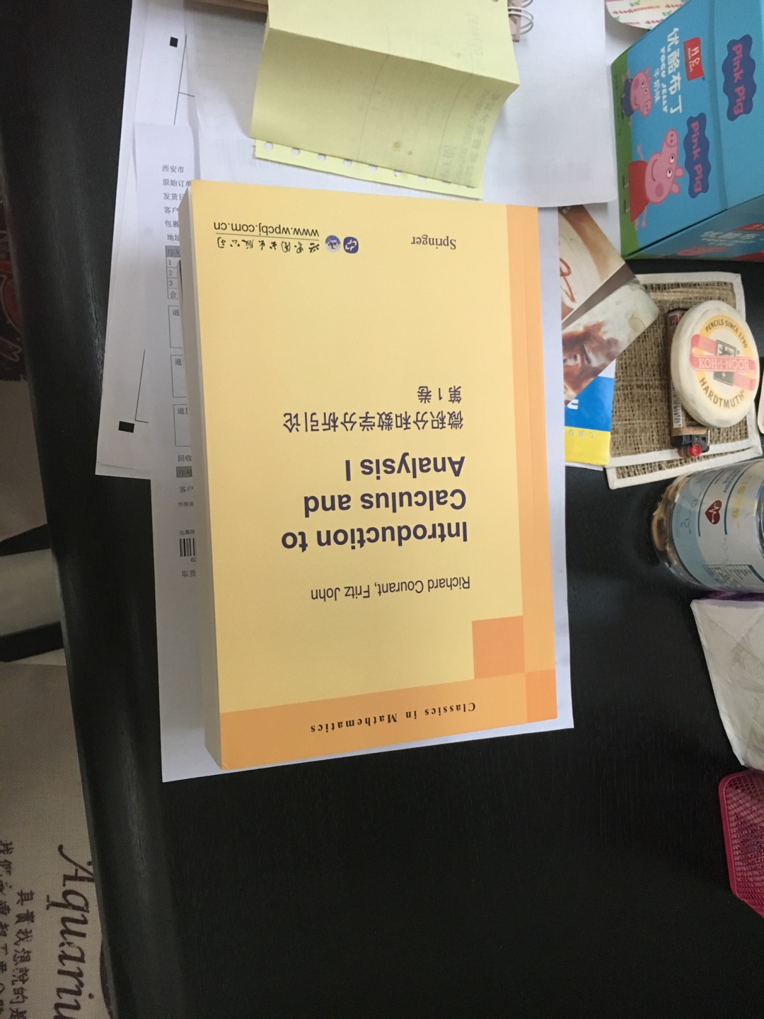 已经买过中文版，这次趁着活动在购入全套的英文版，收到的货很新！