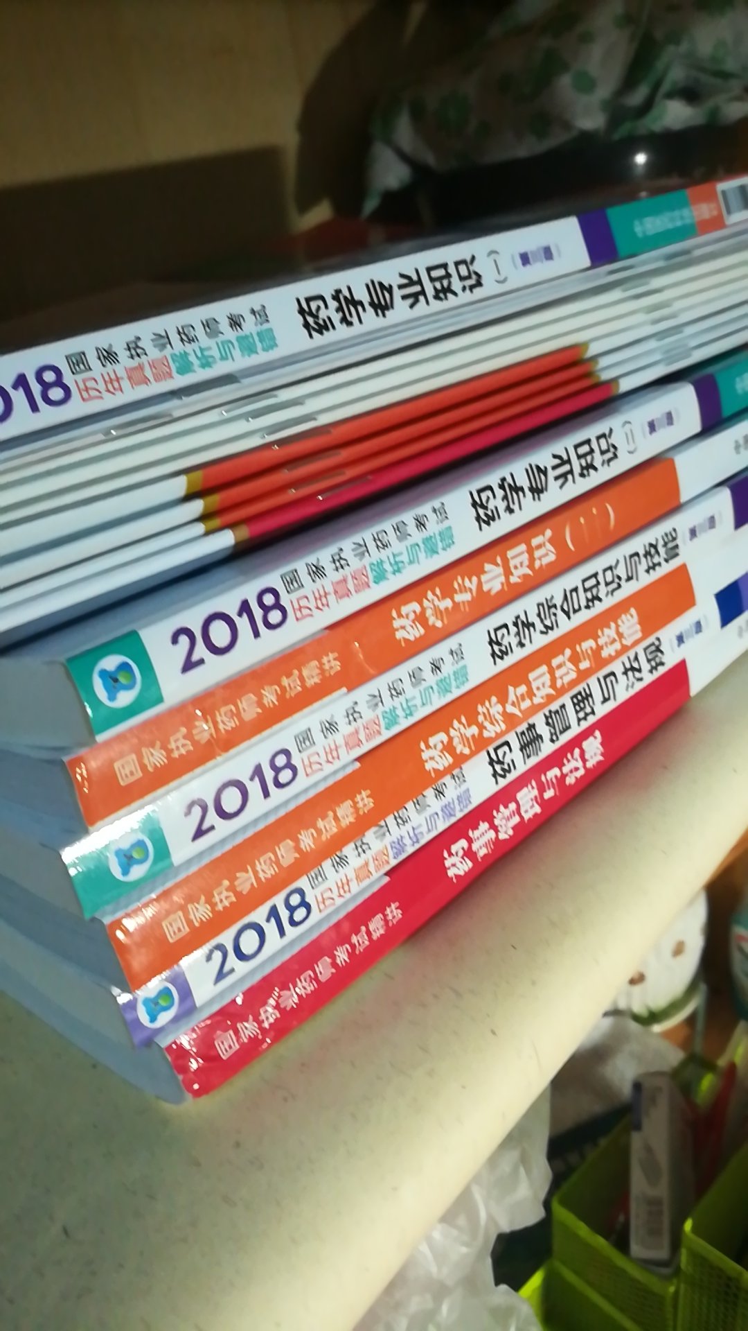 书本质量好，纸张好，字迹清晰，价钱便宜，增加看书的动力。很好。点个赞。