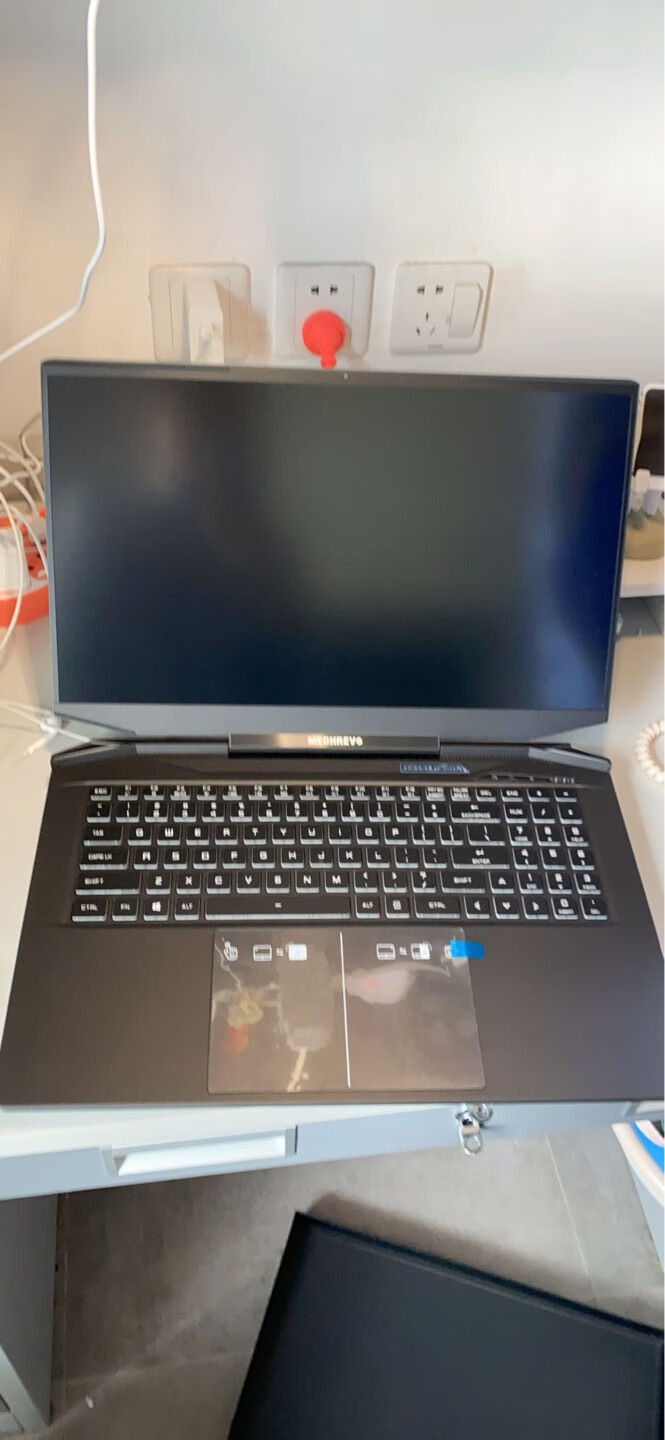 【机械革命深海泰坦 x10 pro i7 10875h/32gb/1tb 2tb/rtx3070怎么样