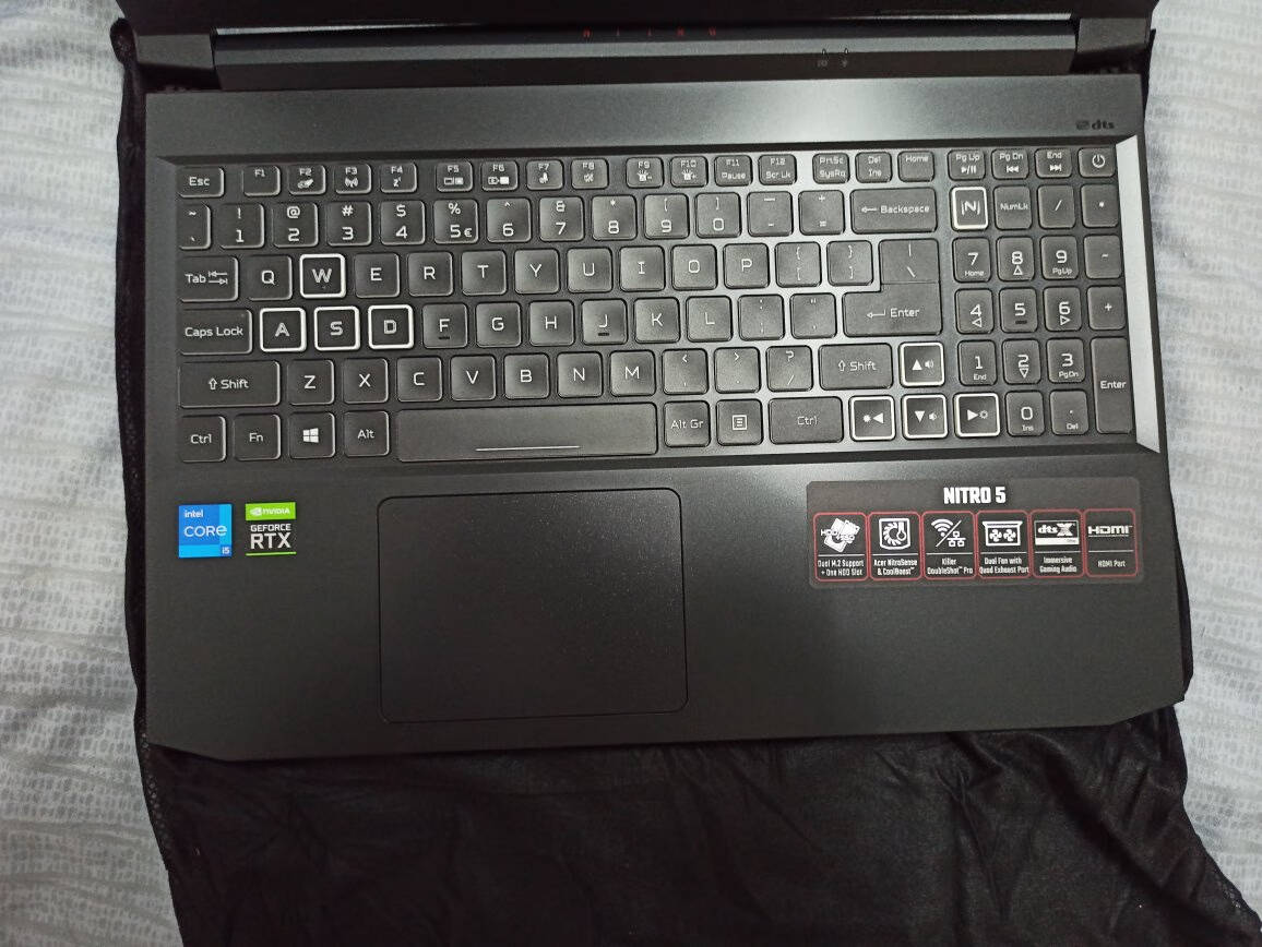 宏碁新暗影骑士·擎15.6英寸游戏笔记本电脑(12代酷睿i5-12500H16G512GRTX3050满血95W165Hz高刷高色域)