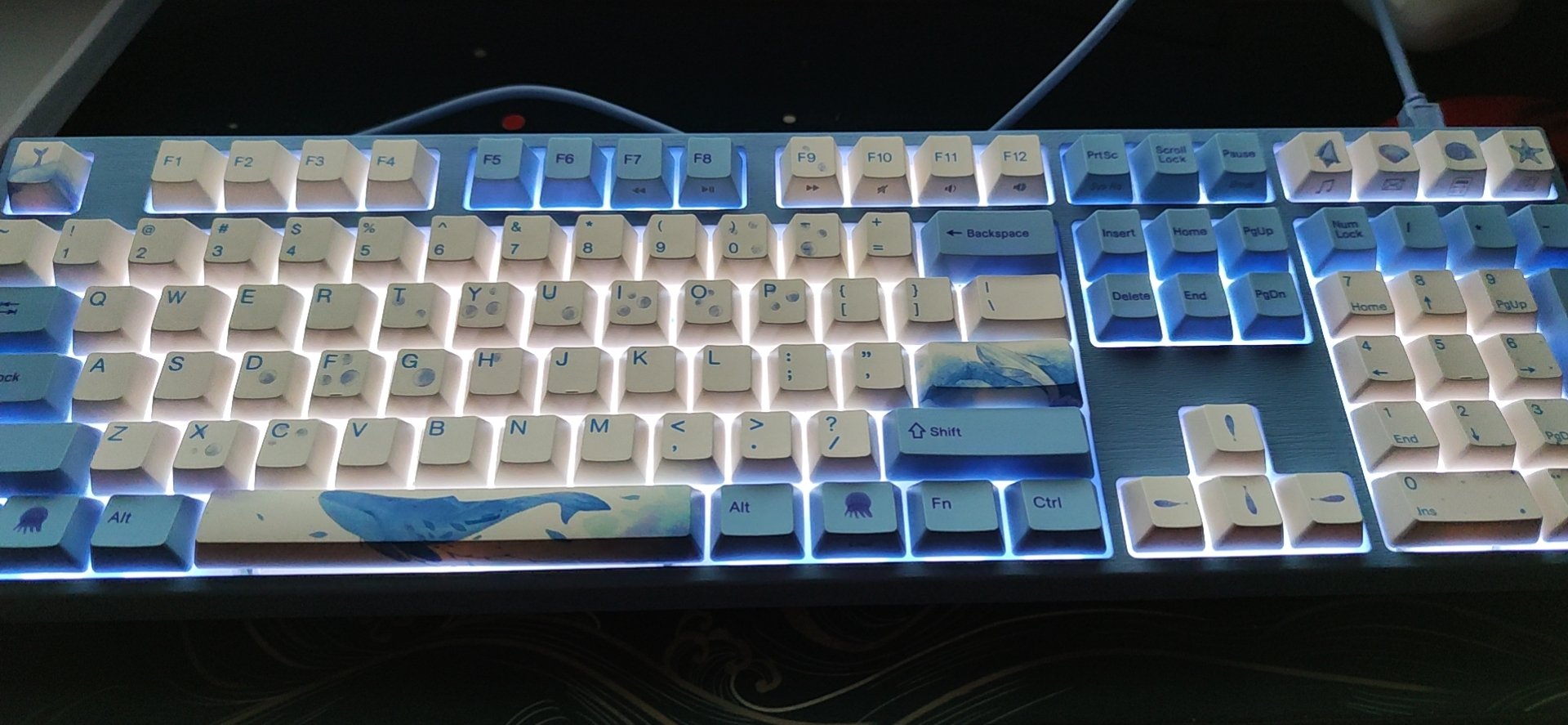 阿米洛ma108海韵静电容机械键盘点评