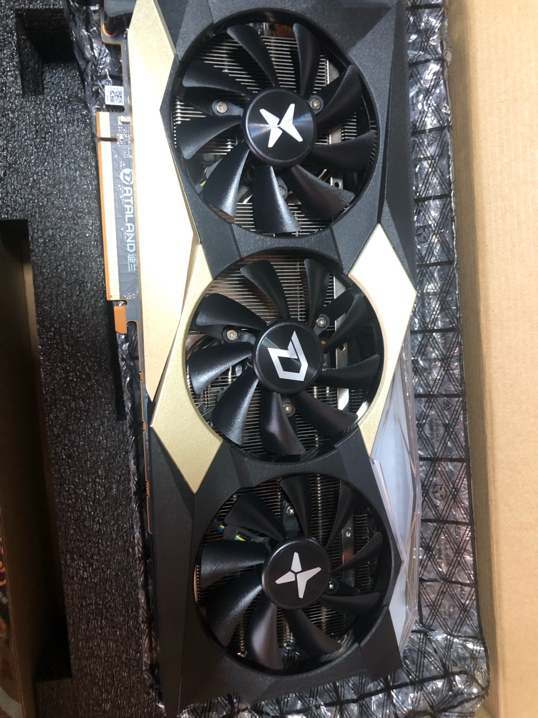 迪兰rx6700xt12gx战神点评