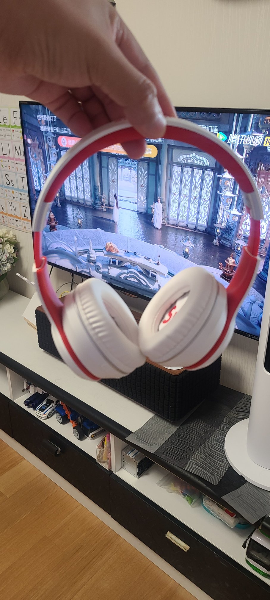 蛇圣supreme头戴式运动蓝牙耳机点评